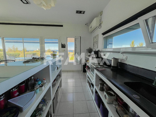 Casa En Venta, La Peninsula, Mari Menuco
