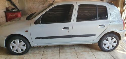 Renault Clio 2002 1.0 16v Rl 5p