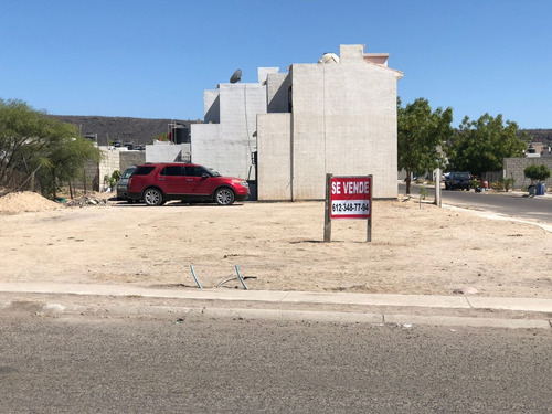 Terreno Comercial, Zona De Gran Crecimiento Y Alta Plusvalía