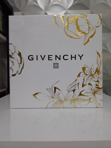 Kit Givenchy Perfume L'interdit Rouge 80ml + Caneta L'interdit Edp 12,5ml + Body Lotion L'interdi 75ml - Feminino