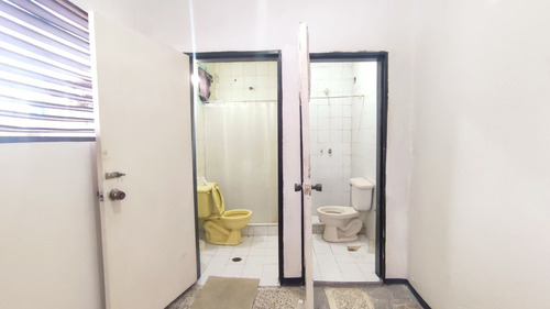 Se Vende Casa 154m2 6h/4b/2p El Cementerio