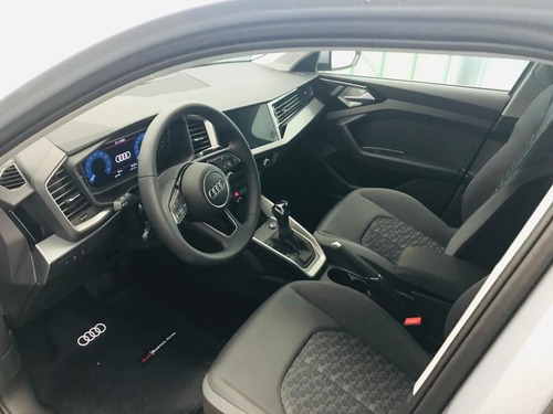 Nuevo Audi A1 Sportback 30 Tfsi Stronic 116cv 2021 Eb