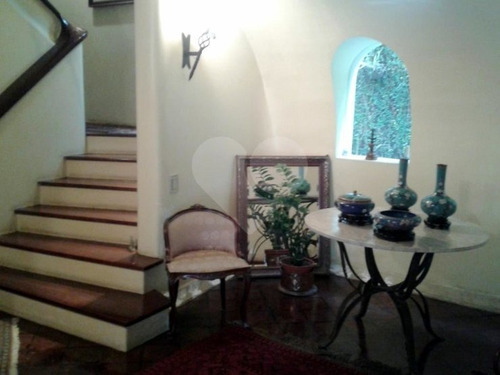 Jardim Guedala - Lindíssima Casa Sobrado - 4 Dts. - 2 Stes. - 6 Garagens - 450 M² Construídos - 3-im99834