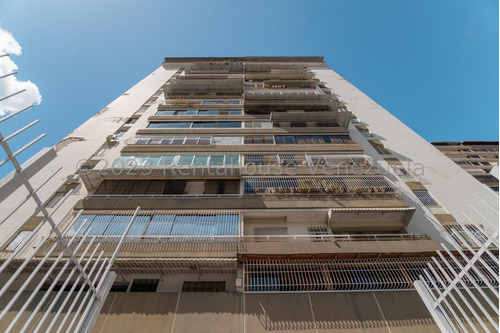 Apartamento En Venta En El Marques  Cód  24-12442  Cm 