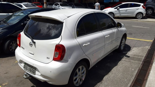 Nissan March Sv 1.0 2015