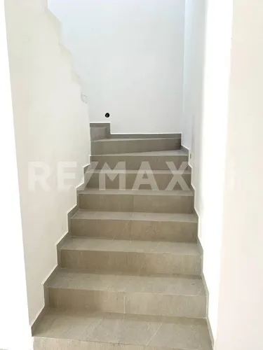 Casa En Renta, Zibata