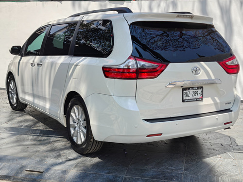 Toyota Sienna 3.5 Limited At