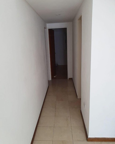 Imagen 5 de 11 de Alquiler De Departamento De Tres Ambientes- Excelente Ubic