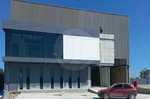 Bodega Comercial En Renta En Pueblo San Sebastianito