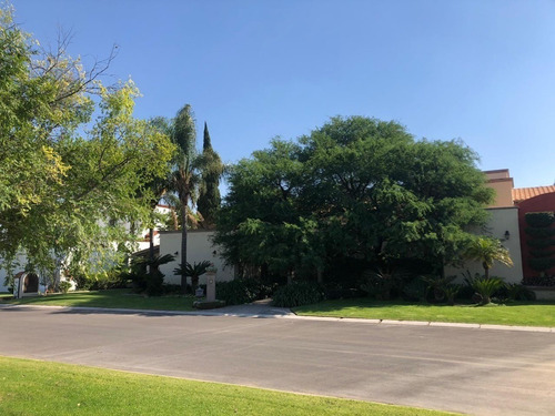 Imagen 22 de 30 de Venta Casa El Campanario Queretaro