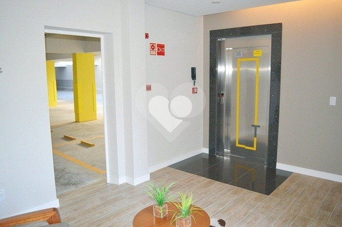 Apartamento 2 Dormitórios, 1 Suíte E Vaga Coberta. - 28-im437989