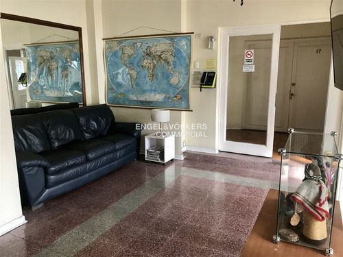 Casa Hostal En Venta De 17 Dorm. En Santiago