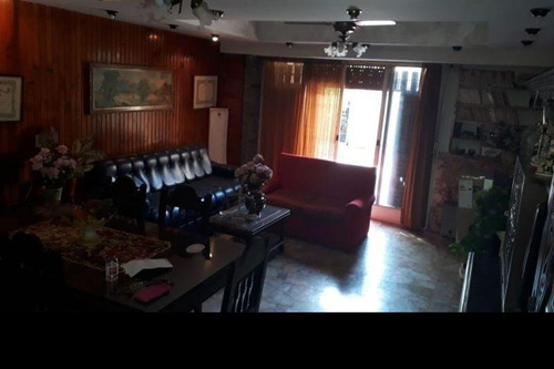 Imagen 3 de 9 de Casa En Venta En Villa Luzuriaga