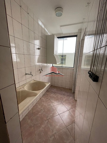 Imagem 11 de 12 de Apto 3 Quartos, 1 Suíte, 2 Vagas De Garagem, Bairro Camargos - 815
