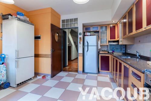 Triplex En Venta - 3 Dormitorios 3 Baños - Cochera - 170mts2 - Parque Avellaneda