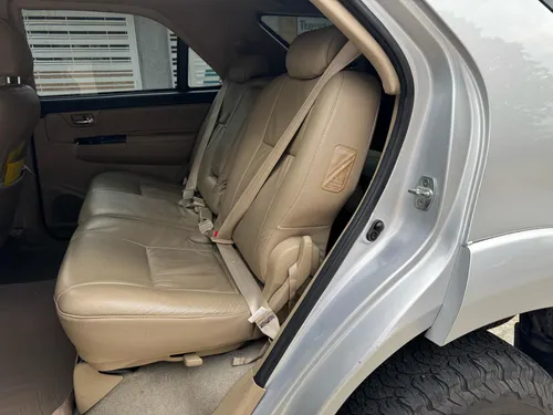Toyota Fortuner Plateada 2013
