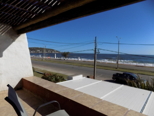 Casas Frente A La Playa 5 O 6 Personas , Terraza Techada Con Parrillero, 2 Aires , Wi Fi , Cable , Lugar Para Estacionar , Frente A La Playa , Somos Propietarios