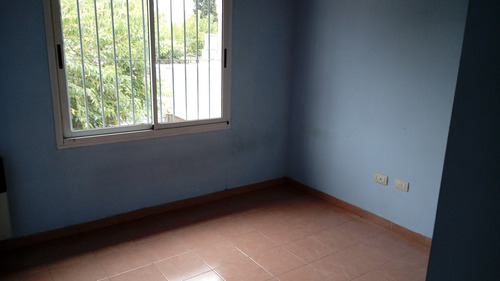 Confortable Dúplex De Tres Ambientes Totalmente Independient