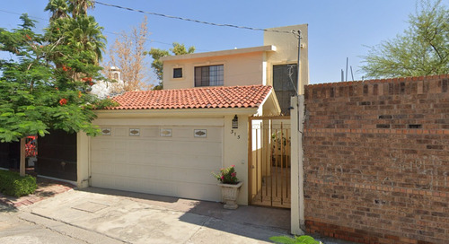 Casa En Venta, !!propiedad De Remate, Ya Adjudicada¡¡ - C. Virginia H.de Franco 315, Nueva Los Ángeles, 27140 Torreón, Coah.
