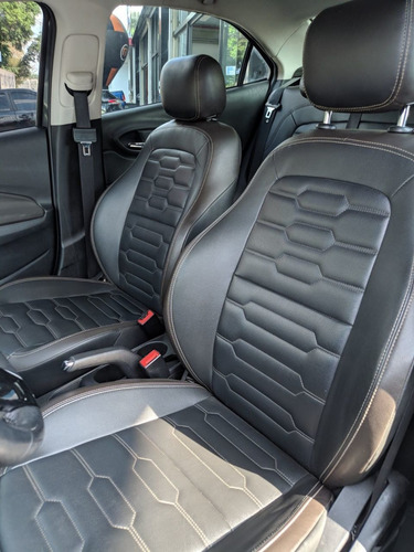 Imagem 5 de 12 de Chevrolet Prisma 1.4 4p Ltz Flex