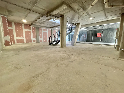 Local Comercial Con Vista/a Nivel De Alonso De Córdova
