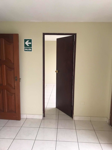 Imagen 3 de 8 de Local Comercial 35m2, 3 Ambientes (3er Piso) Los Olivos