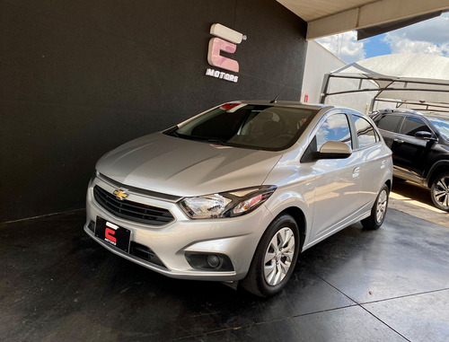 Chevrolet Onix Chevrolet Onix LT 1.4 8V FlexPower 5p Mec.