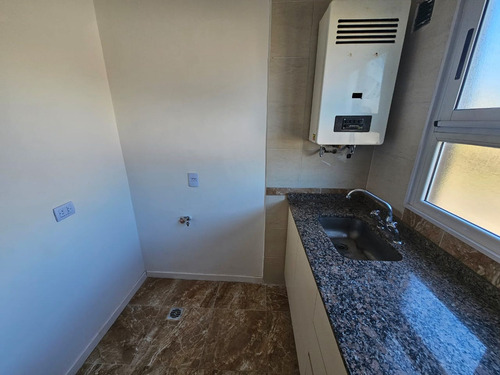 Venta Dto De 2 Amb En Carapachay