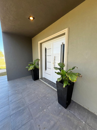 Casa En Venta En Pergamino Con Patio