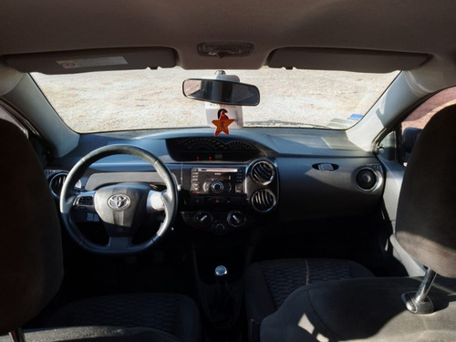 Imagen 9 de 12 de Toyota Etios 1.5 Sedan Xls - Taraborelli Usados Brc *