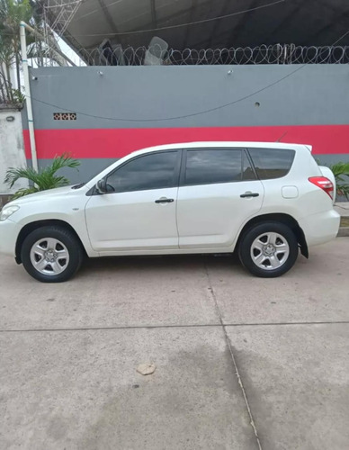 Toyota RAV4 2.4 4x2 At