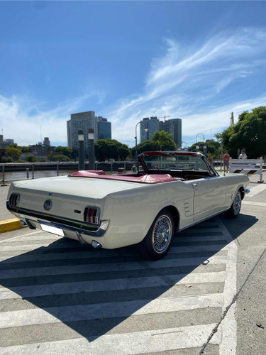 Ford Mustang Descapotable