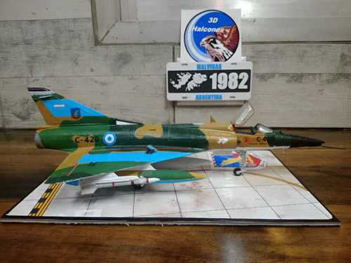 Maqueta De Avión Argentino Mirage 5 Dagger Esc.1/48 Malvinas