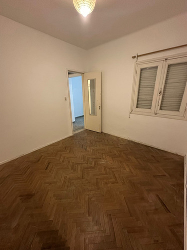 Hermosa Ubicacion En Solano Lopez Un Dormitorio