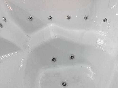 Jacuzzi Max 225x225x90 44 Jets 3hp 3 Almohadas Full Acrílico