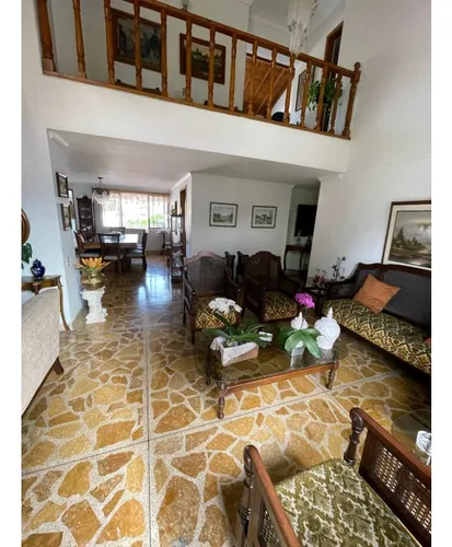Vendo Exclusivo Y Acogedor Apartamento Duplex En Laureles,medellin.