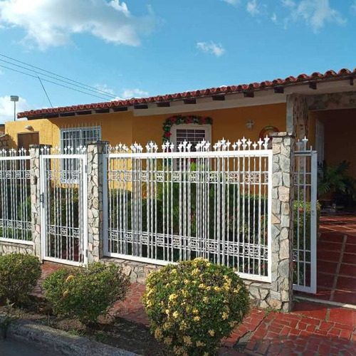 Imagen 1 de 11 de Casa En Urbanización La Macarena Sector La Cruz