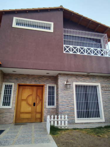 En Venta Casa Town House En Morro Iii, Lechería Anzoátegui