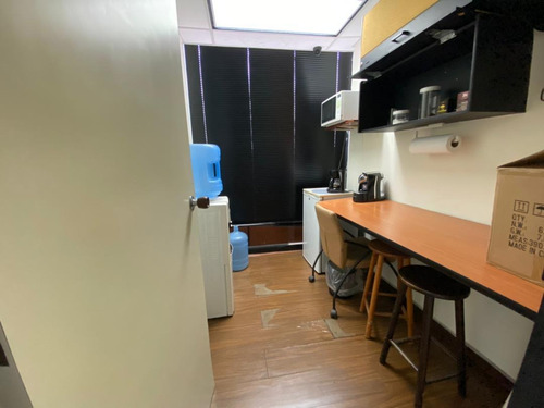 Imagen 4 de 8 de Se Vende Local Comercial 3o/2b/3p 350m² La Lagunita