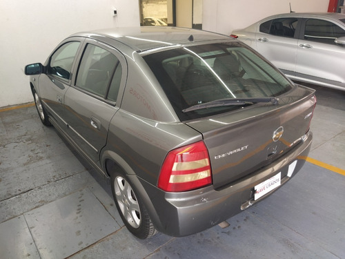 Chevrolet Astra Gl 2.0 5ptas 2010 Gris Iqy