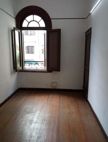 Alquiler Casa En Planta Alta Prox A 18 De Julio