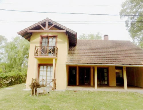 Casa En Alquiler Por Temporada De 4 Dormitorios En El Tesoro