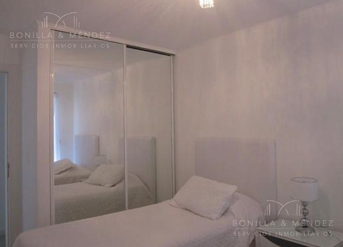 Wind Tower, Excelente Unidad Equipada De 2 Dormitorios, 1 De Ellos En Suite!