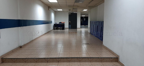 Imagen 18 de 28 de Ls Vende Local Comercial La Candelaria 23-8874