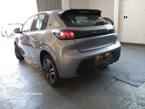 Imagen 17 de 25 de Peugeot 208 Roadtrip 1.6l Am23 0km L