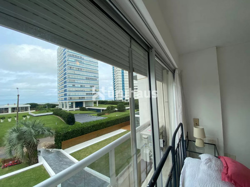 Venta Apartamento Tres Dormitorios Punta Del Este Playa Brava Edificio Torre Marina Ii