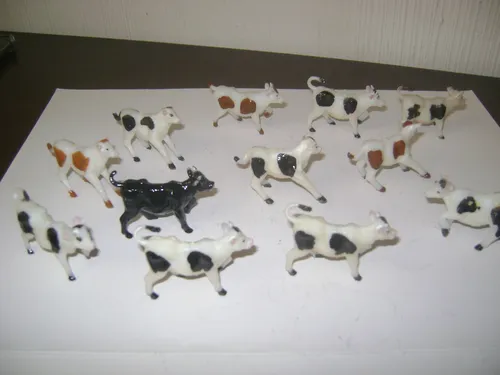 Antiguos Animalitos Tipo Eg Toys 8 Vacas 4 Terneros Razas 2 (Usado)