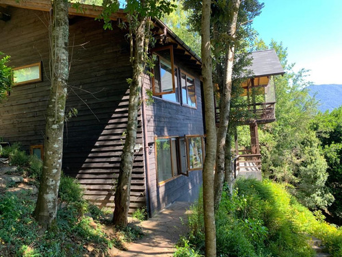 Casa En Venta De 12 Dorm. En Panguipulli