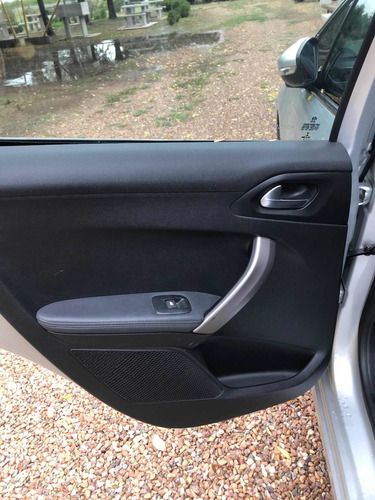 Peugeot 208 1.6 Feline 2016