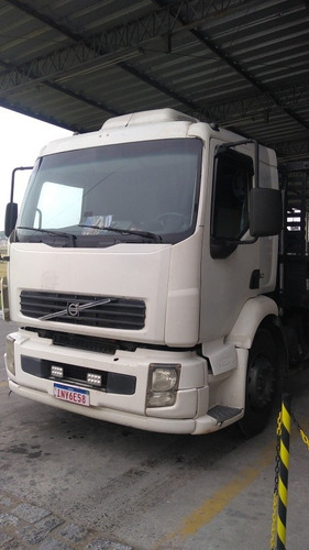 Imagem 10 de 14 de Volvo Vm 260
